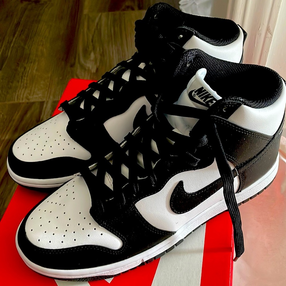 Nike Panda Dunk High Retro